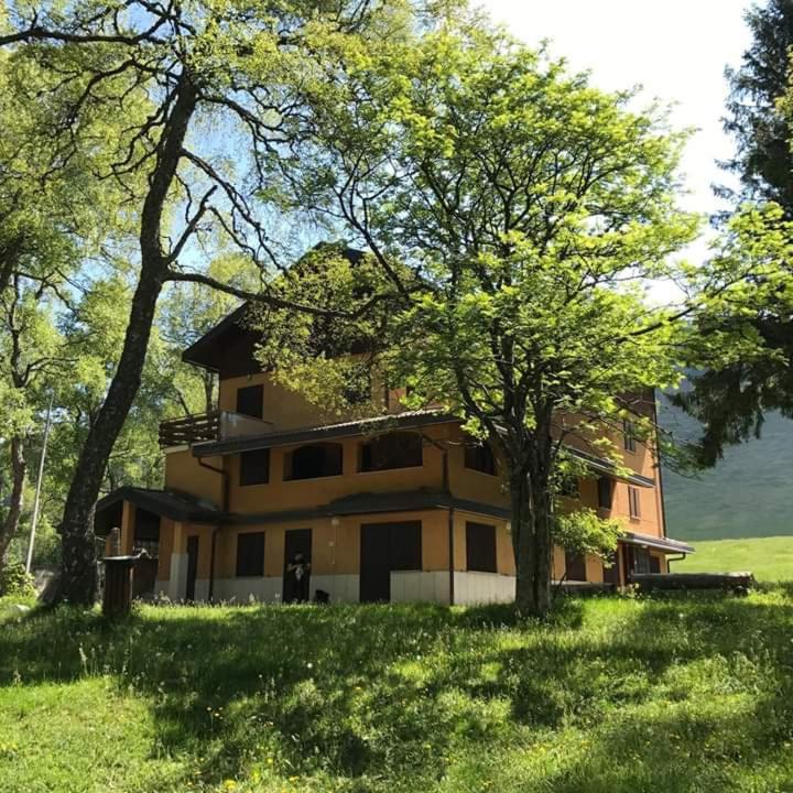 La Capanna Apartment Margno Екстериор снимка