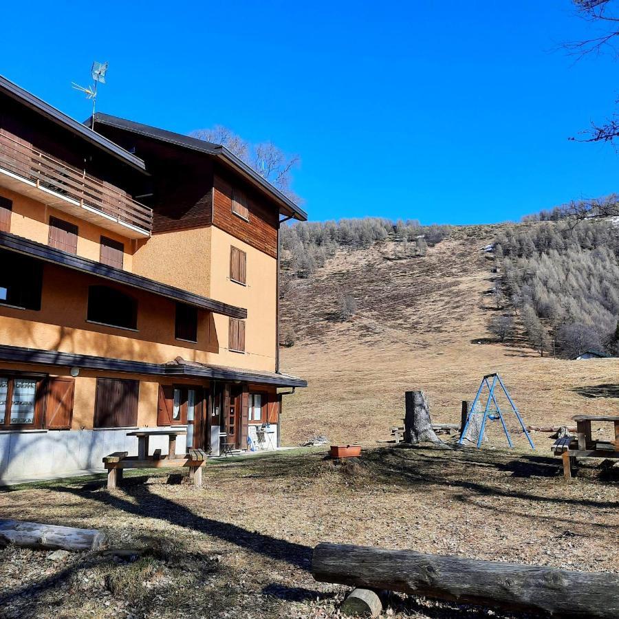 La Capanna Apartment Margno Екстериор снимка