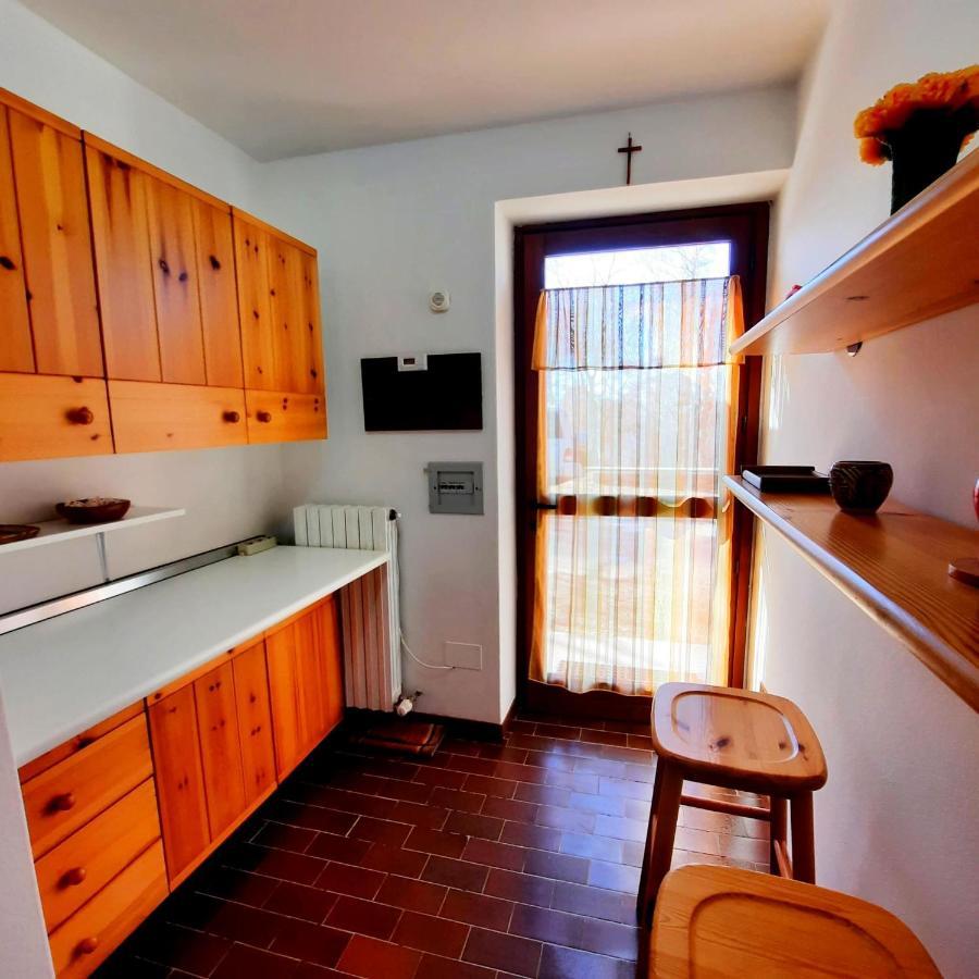 La Capanna Apartment Margno Екстериор снимка